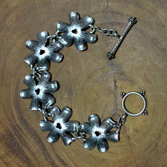 Vintage Lucky Brand Jeans Jewelry Silver Tone Flower Petal Bracelet Toggle Link - Picture 2 of 2